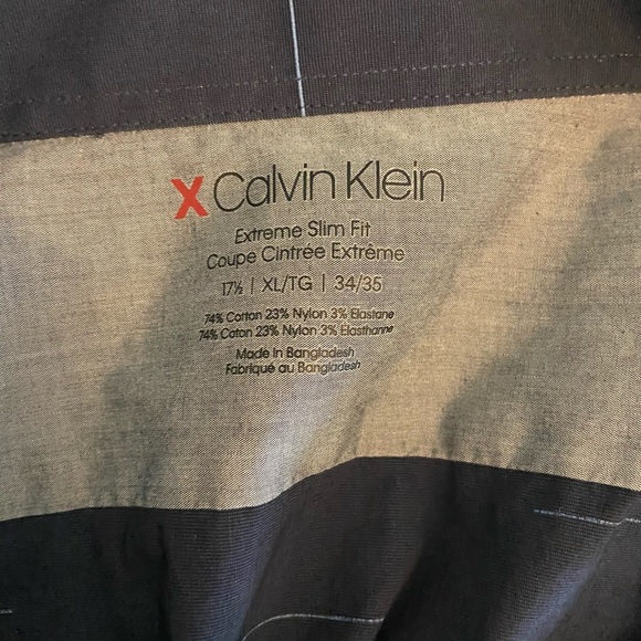 Calvin Klein XL blue button down dress shirt - Picture 2 of 2